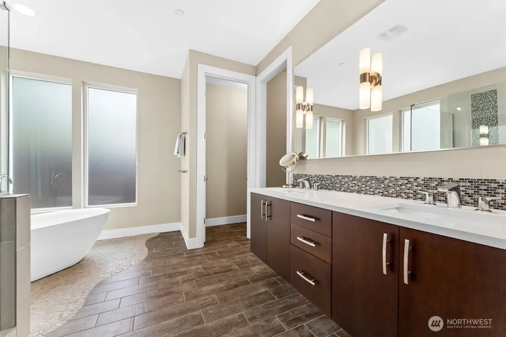 6578 Serenity Loop Gig Harbor WA 98335