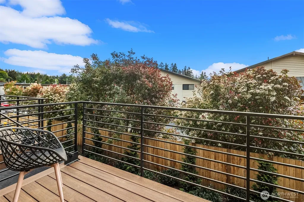 614 5th Avenue S Edmonds WA 98020