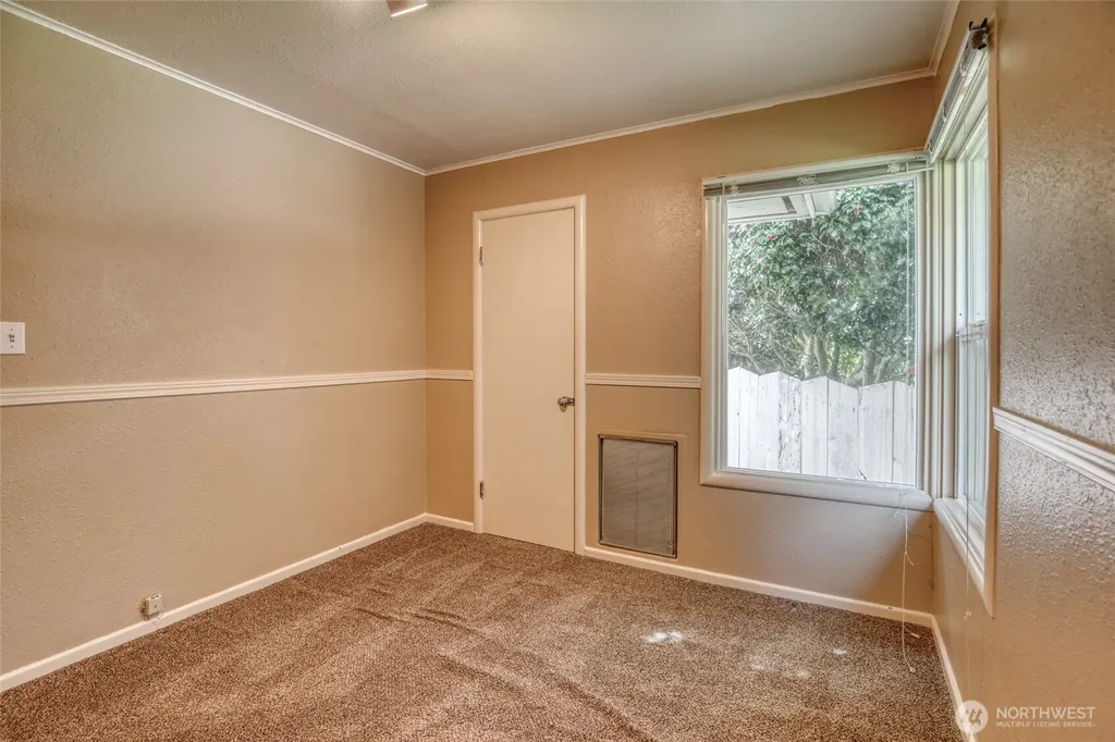 156 Emerson Avenue Hoquiam WA 98550