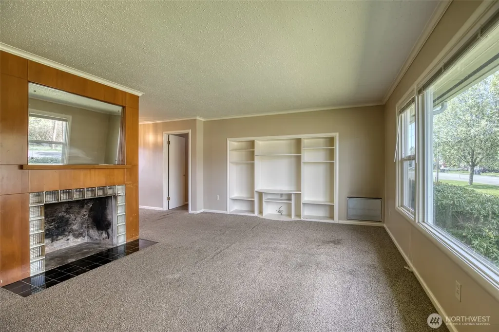 156 Emerson Avenue Hoquiam WA 98550