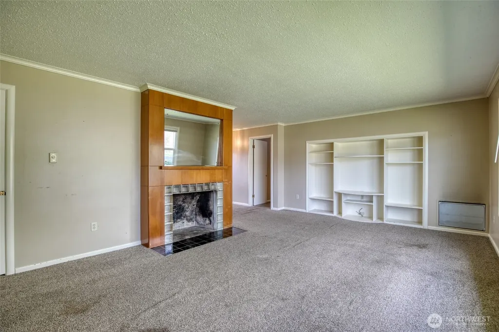 156 Emerson Avenue Hoquiam WA 98550