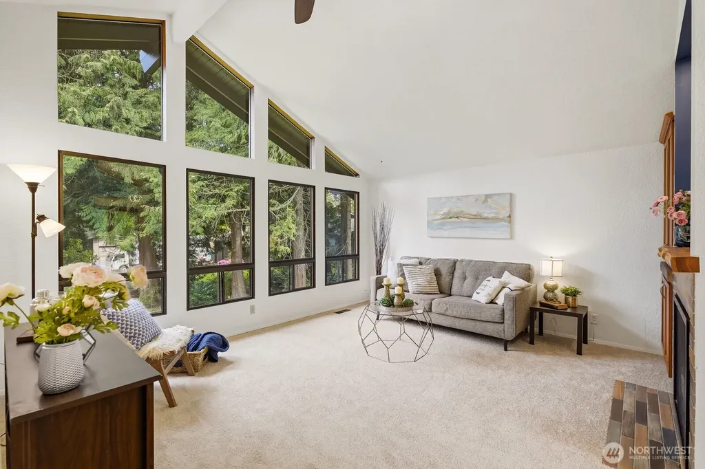 13717 46th Avenue W Edmonds WA 98026