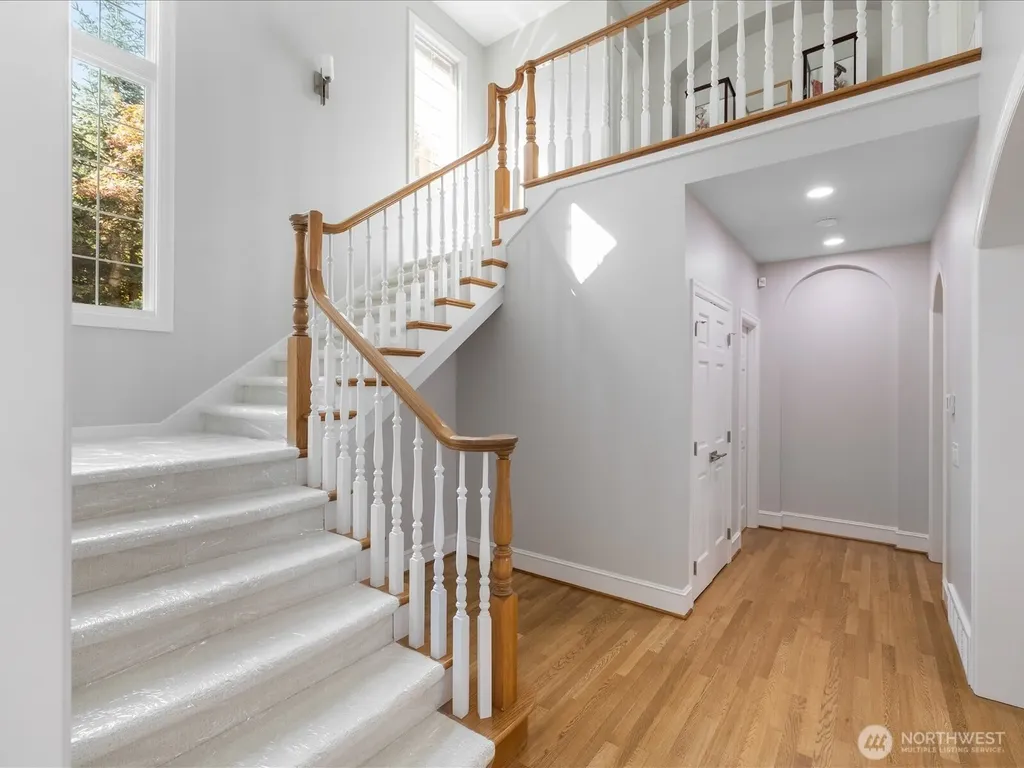 20421 NE 66th Court Redmond WA 98053
