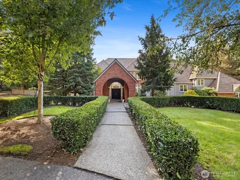 20421 NE 66th Court Redmond WA 98053