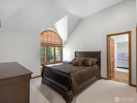20421 NE 66th Court Redmond WA 98053
