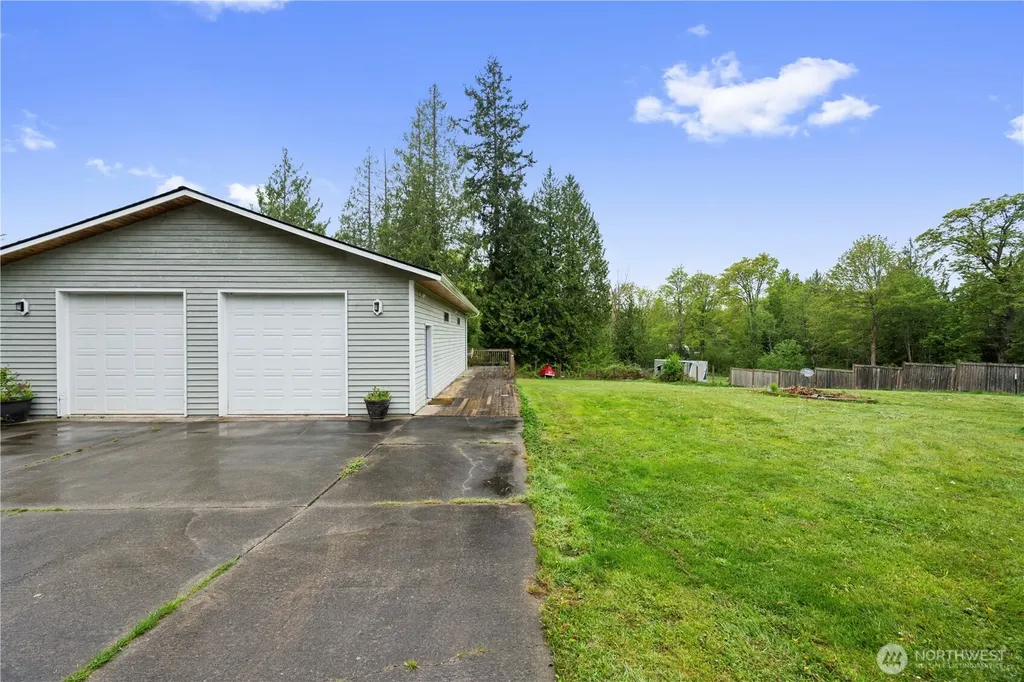 16622 80th Avenue NW Stanwood WA 98292
