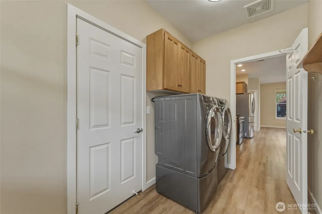 807 SE Covey Court College Place WA 99324