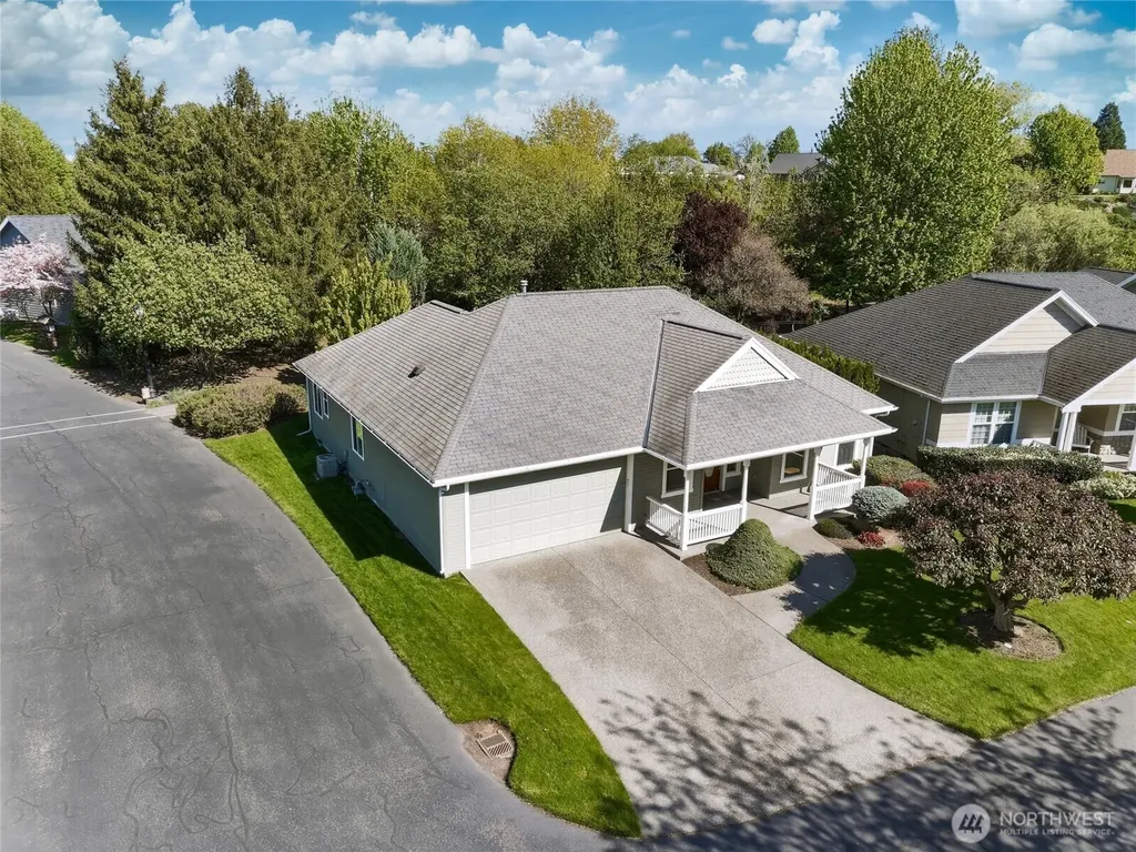 807 SE Covey Court College Place WA 99324