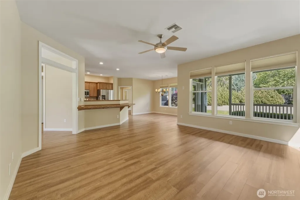 807 SE Covey Court College Place WA 99324