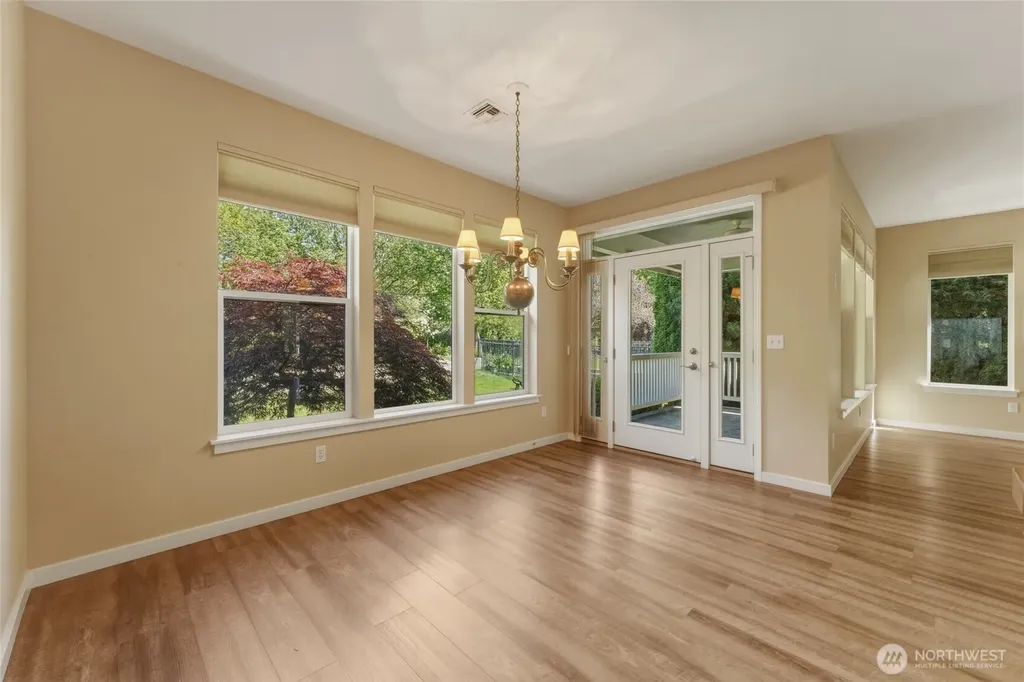 807 SE Covey Court College Place WA 99324