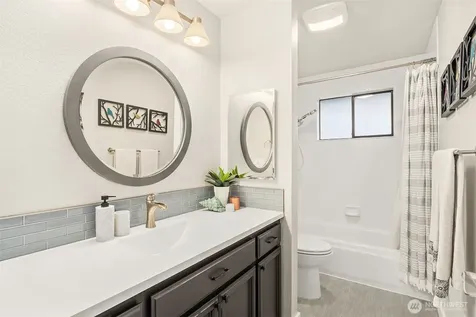 6700 81st Avenue SE Mercer Island WA 98040