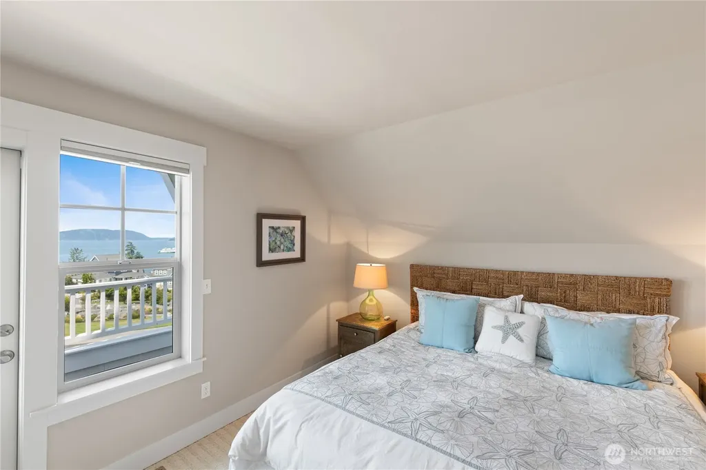 4417 Schooner Drive Anacortes WA 98221