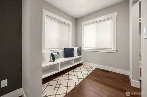 814 23rd Avenue E Seattle WA 98112