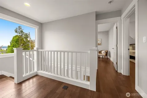 814 23rd Avenue E Seattle WA 98112