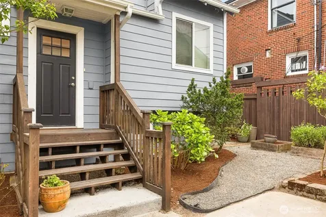 814 23rd Avenue E Seattle WA 98112