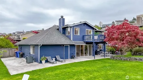 1855 Hillside Drive NE Tacoma WA 98422