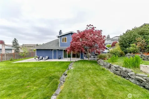 1855 Hillside Drive NE Tacoma WA 98422