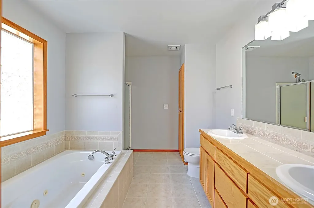 1148 Central Drive Camano Island WA 98282