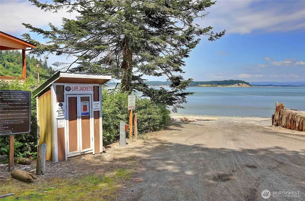 1148 Central Drive Camano Island WA 98282