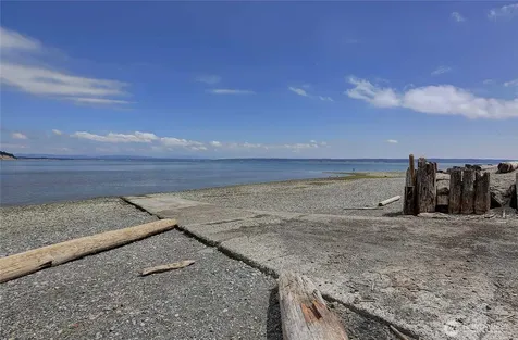 1148 Central Drive Camano Island WA 98282