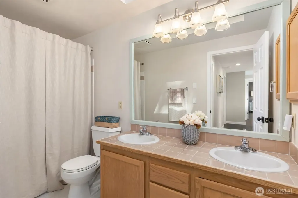 1636 NW Nassau Court Poulsbo WA 98370