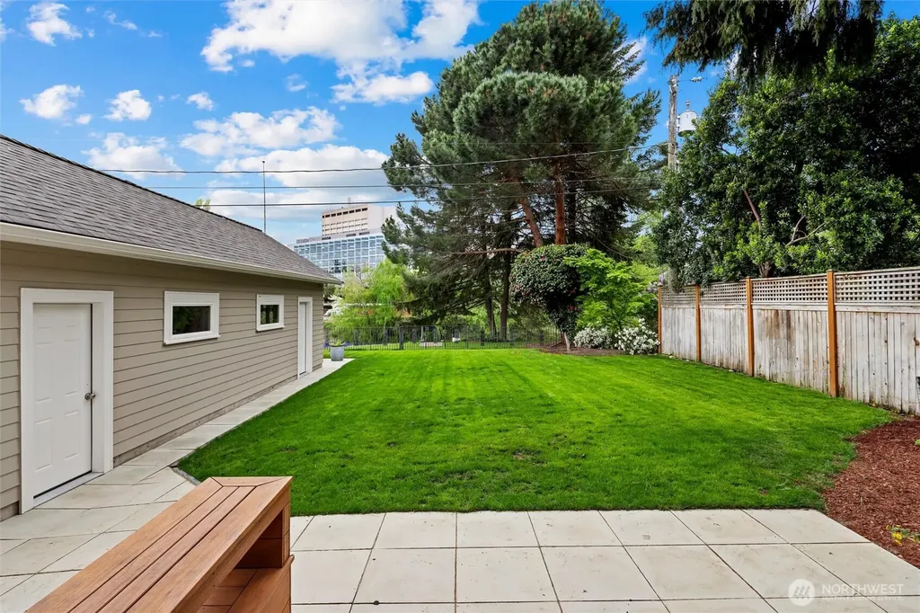 1852 E Shelby Street Seattle WA 98112
