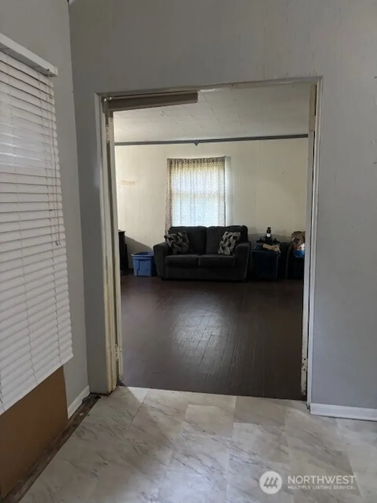 2833 Wishkah Road Aberdeen WA 98520