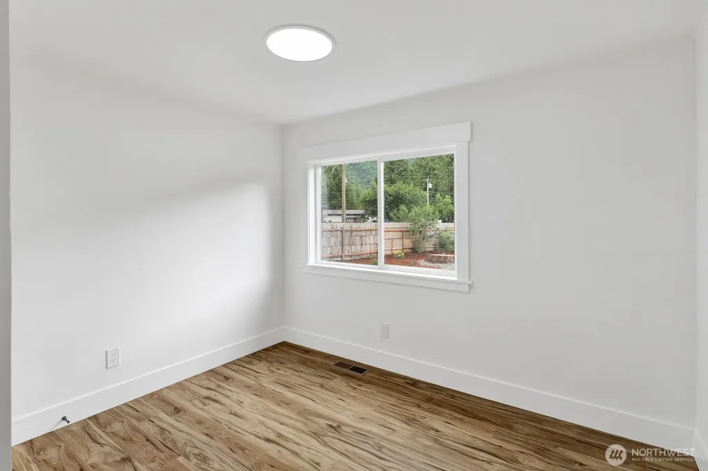 8433 Golden Valley Drive Maple Falls WA 98266