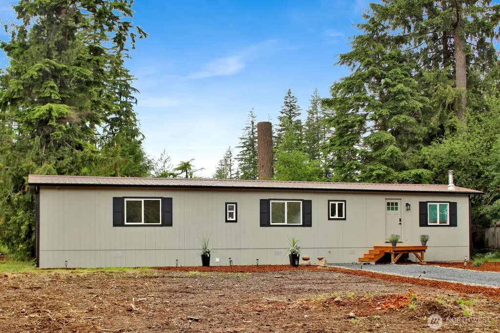 8433 Golden Valley Drive Maple Falls WA 98266