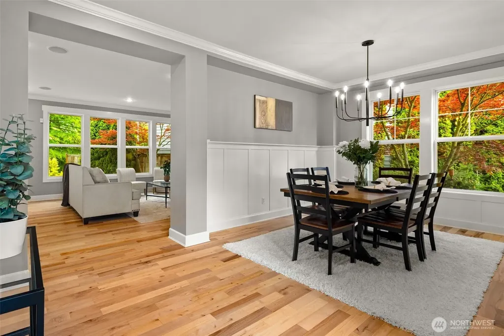 1300 N 27th Place Renton WA 98056