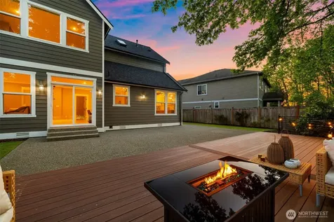 1300 N 27th Place Renton WA 98056