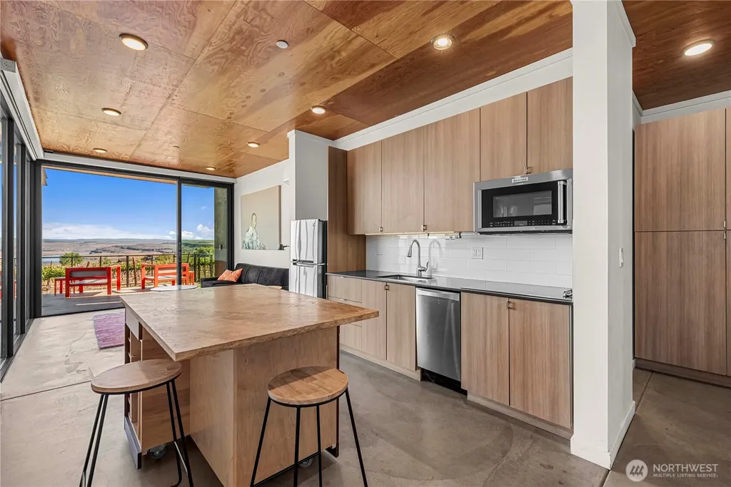 23692 NW Cliffe Pointe Road Quincy WA 98848