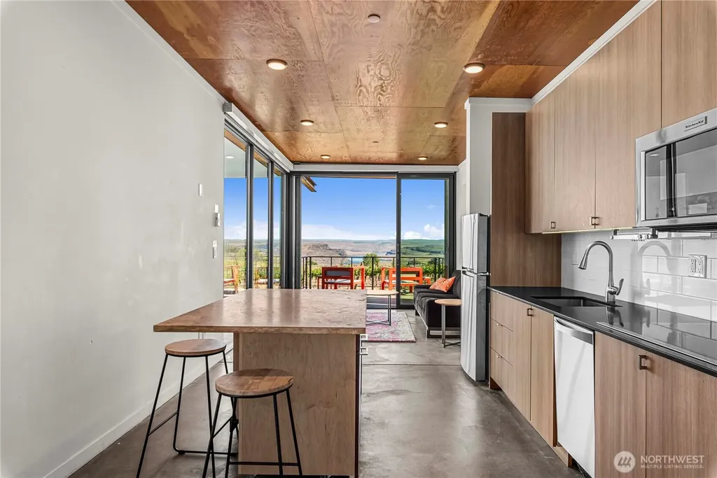23692 NW Cliffe Pointe Road Quincy WA 98848