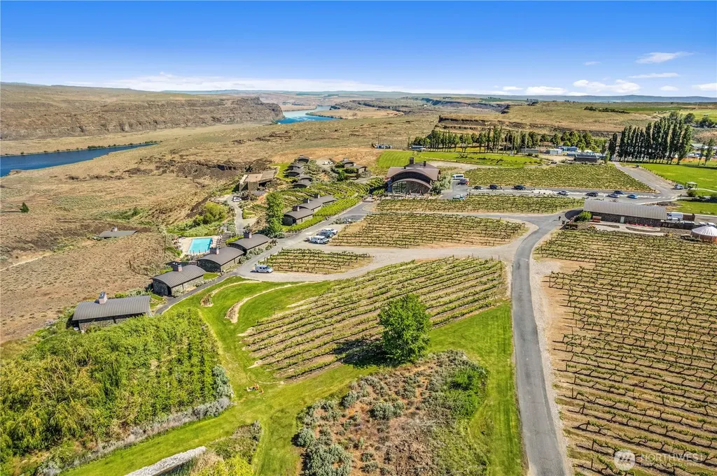 23692 NW Cliffe Pointe Road Quincy WA 98848