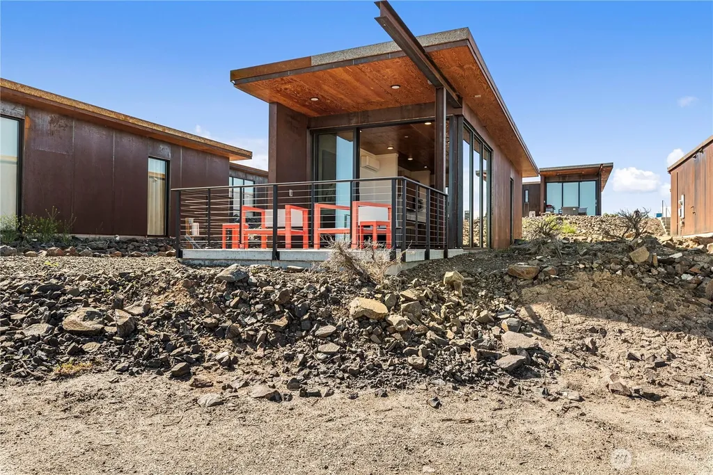 23692 NW Cliffe Pointe Road Quincy WA 98848
