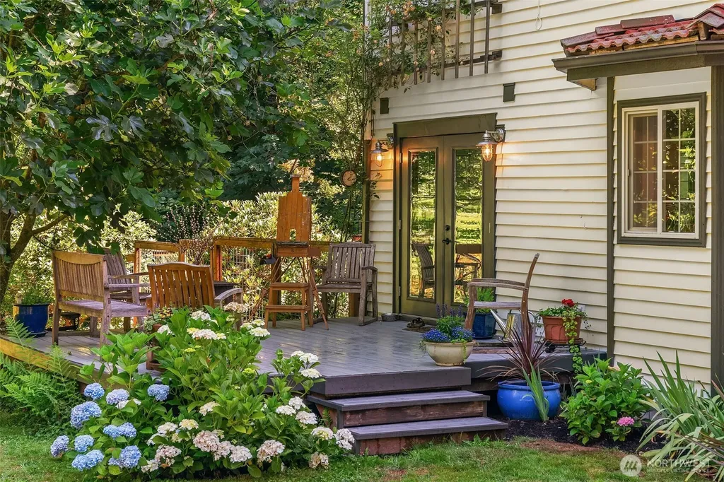 11703 Vashon Highway SW Vashon WA 98070