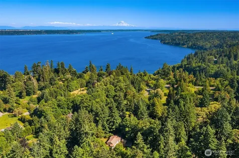 11703 Vashon Highway SW Vashon WA 98070