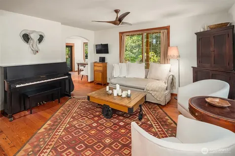 11703 Vashon Highway SW Vashon WA 98070