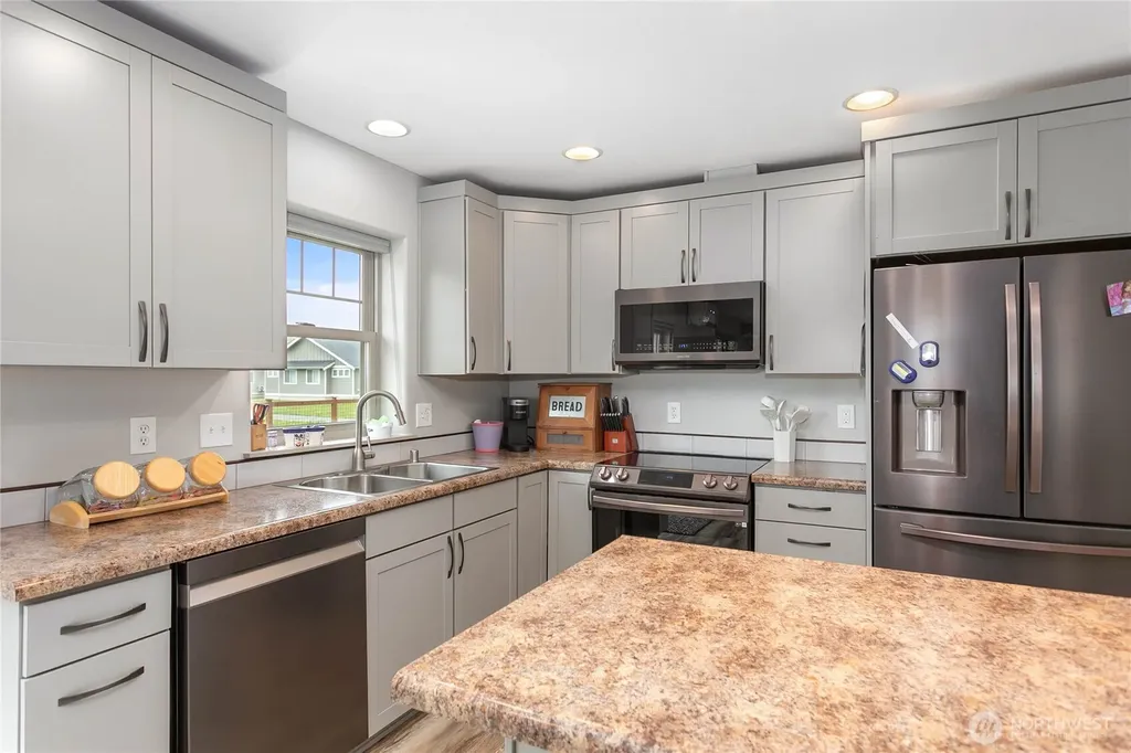 232 Front Street Sumas WA 98295