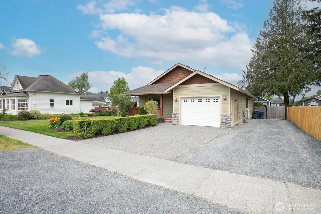 232 Front Street Sumas WA 98295