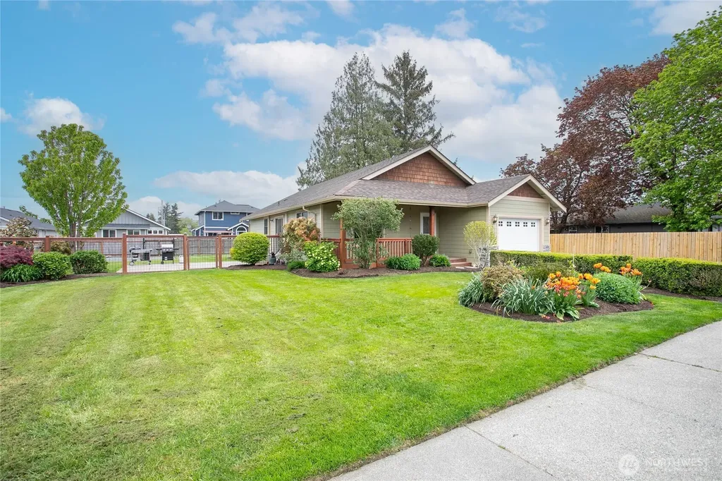232 Front Street Sumas WA 98295