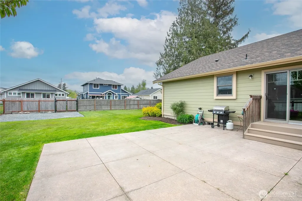 232 Front Street Sumas WA 98295