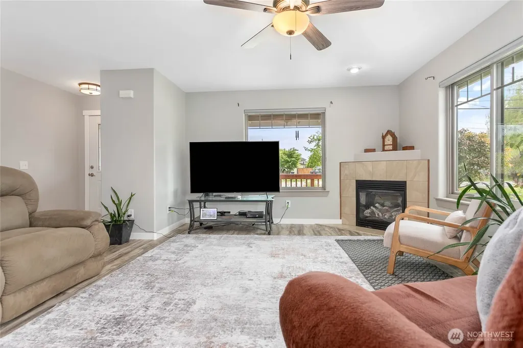 232 Front Street Sumas WA 98295