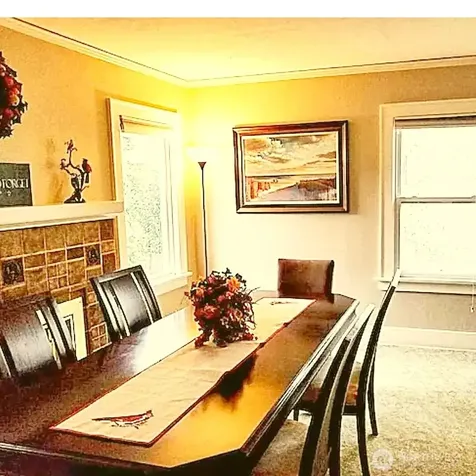 7818 NE Lake City Way NE Seattle WA 98115