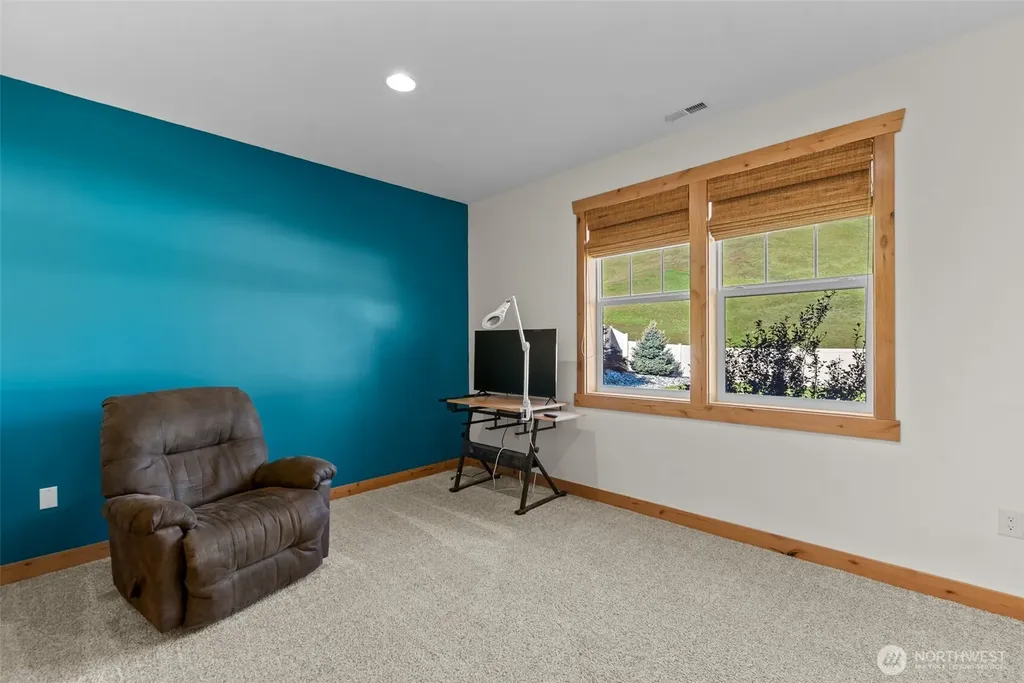 2042 Maiden Lane Wenatchee WA 98801