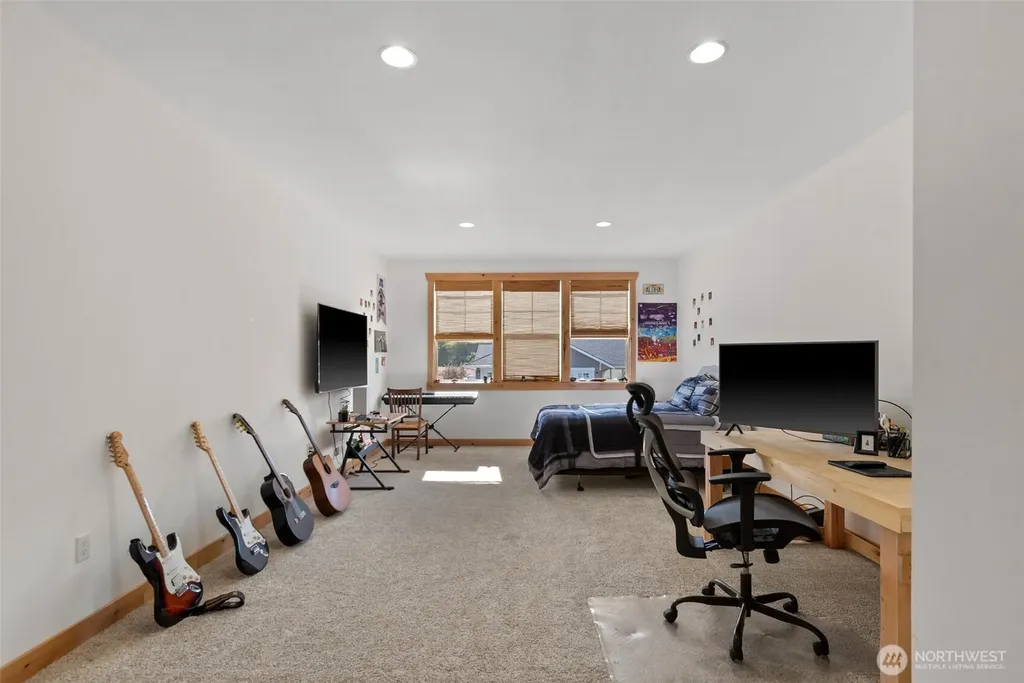 2042 Maiden Lane Wenatchee WA 98801