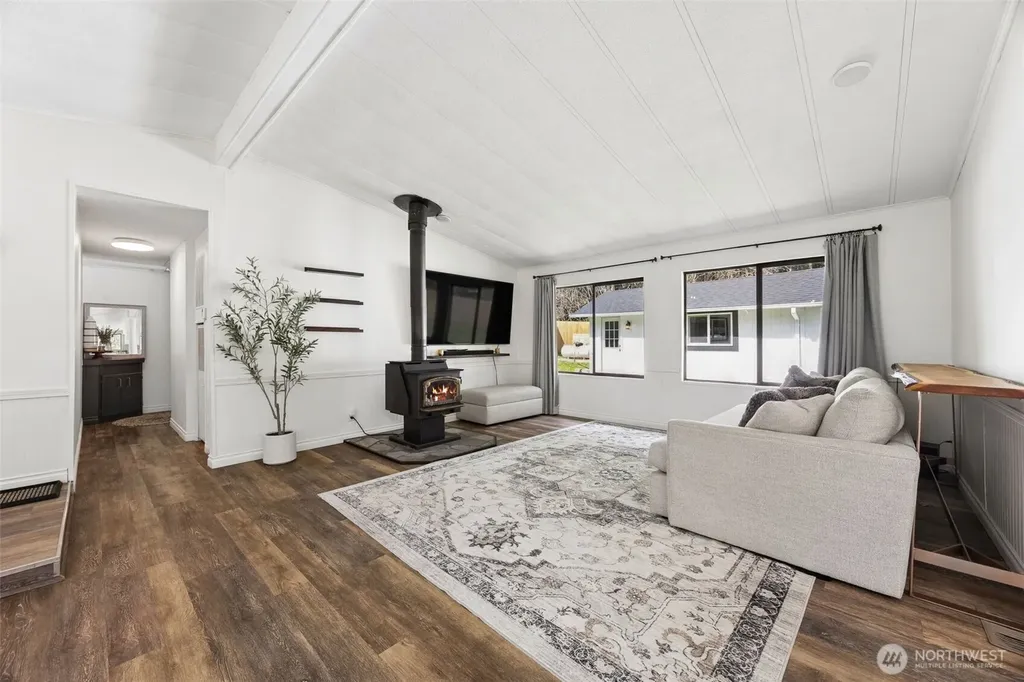 30428 Cumberland Kanaskat Road SE Ravensdale WA 98051