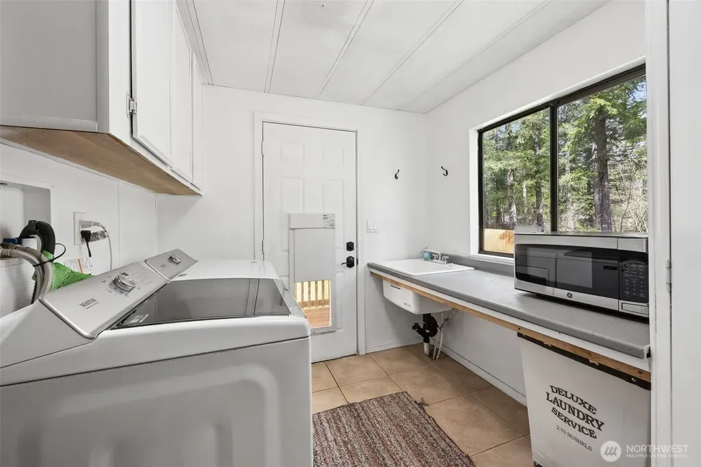 30428 Cumberland Kanaskat Road SE Ravensdale WA 98051