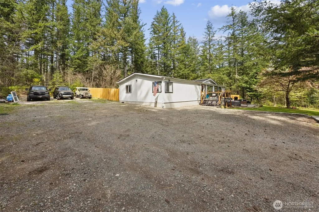 30428 Cumberland Kanaskat Road SE Ravensdale WA 98051