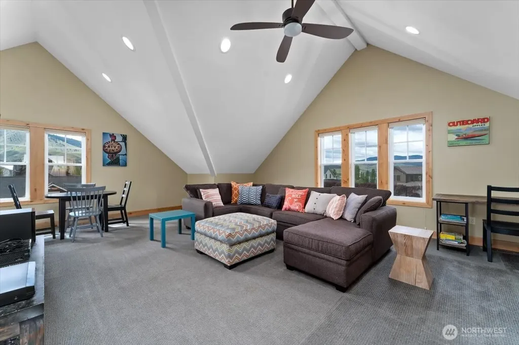 108 Jackrabbit Lane Chelan WA 98816
